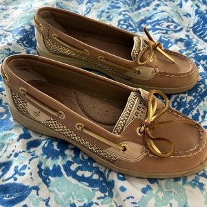 Women’s Tan Sperry boat shoes